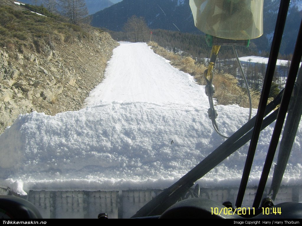 TRYKK FOR � LUKKE VINDUET