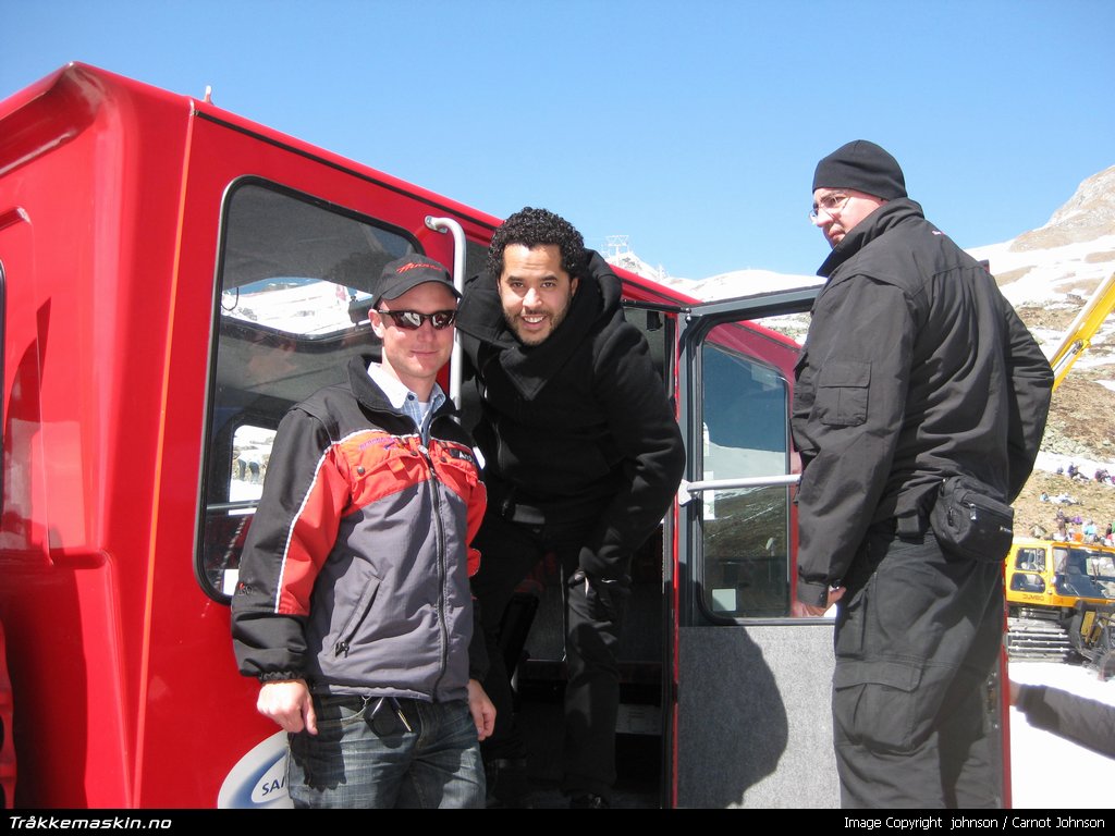 TRYKK FOR � LUKKE VINDUET