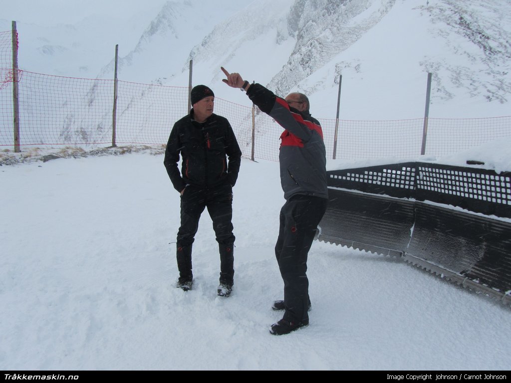 TRYKK FOR � LUKKE VINDUET