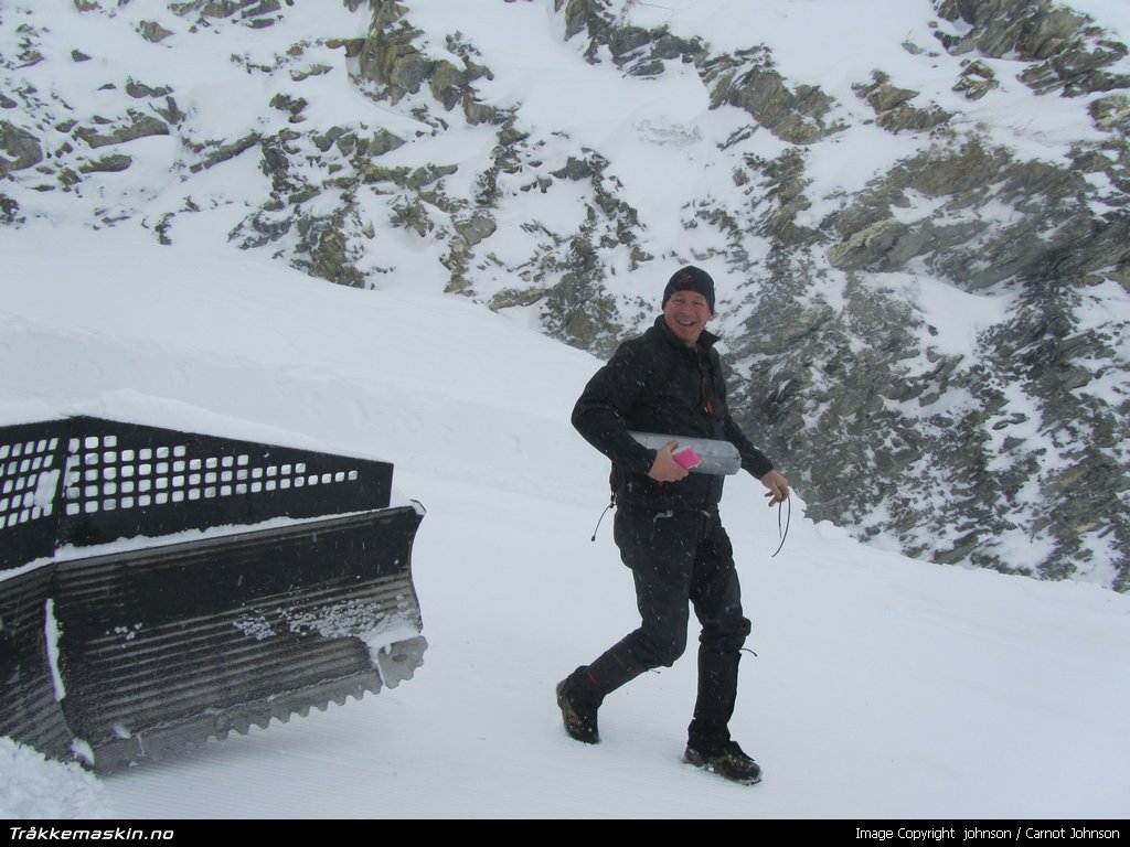 TRYKK FOR � LUKKE VINDUET