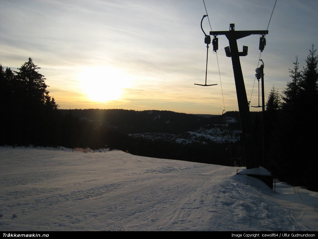 TRYKK FOR � LUKKE VINDUET