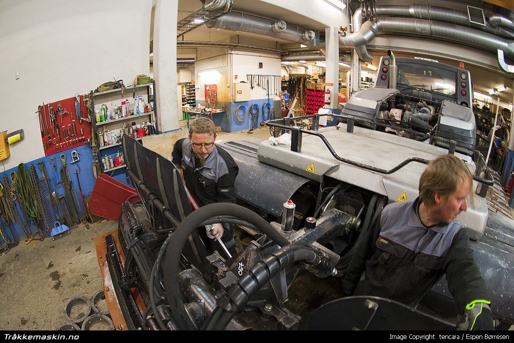 TRYKK FOR � LUKKE VINDUET