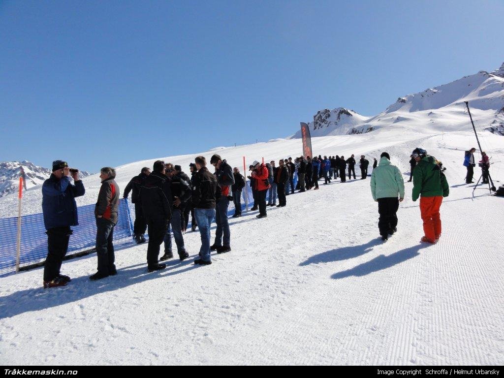 TRYKK FOR � LUKKE VINDUET