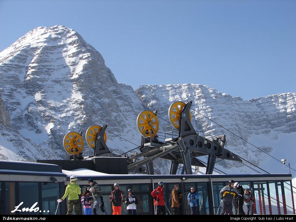 TRYKK FOR � LUKKE VINDUET